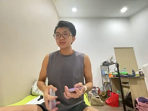 Snapshot of PupperMint_Ruff chatting on 06/07/26, 01:43 PupperMint Ruff online show from 06/07/26, 01:43