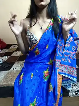 Snapshot of Glow_Queen chatting on 03/03/26, 05:52 Glow Queen online show from 03/03/26, 05:52