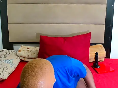 SpicyKittyxxx online show from 04/13/26, 05:35