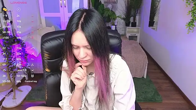 kittenlolla online show from 03/31/26, 05:30