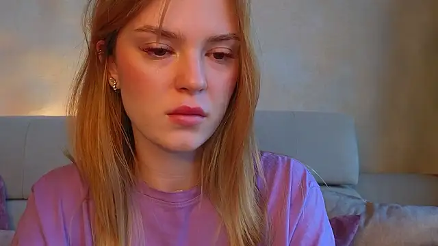 cyberl0ve  online show from 03/18/26, 02:53