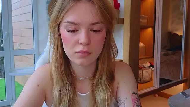 cyberl0ve  online show from 03/27/26, 02:39