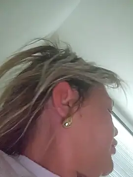 Snapshot of CarmenCapricorn chatting on 03/03/26, 07:47 CarmenCapricorn online show from 03/03/26, 07:47