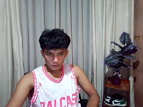 Snapshot of marksurelyhard chatting on 03/12/26, 02:01 marksurelyhard online show from 03/12/26, 02:01
