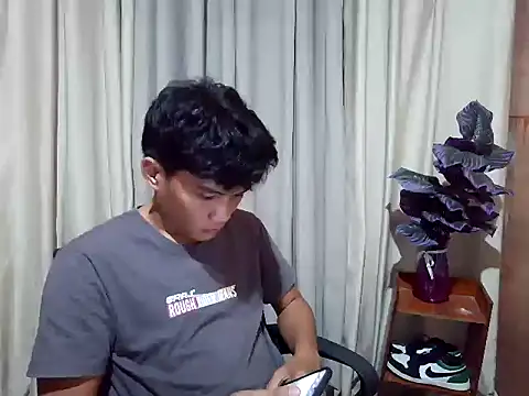 Snapshot of marksurelyhard chatting on 03/20/26, 02:11 marksurelyhard online show from 03/20/26, 02:11