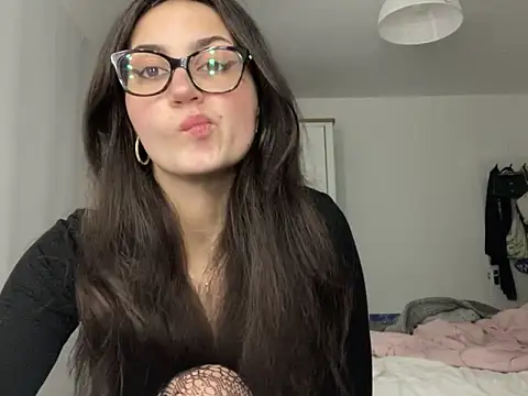 Ellamay06 online show from 05/01/26, 07:29