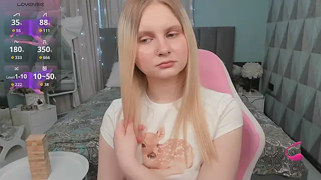 Emma Catchel online show from 03/06/26, 09:17