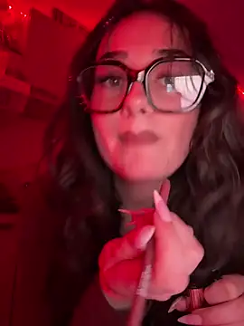 Claraaaaa06 online show from 03/18/26, 07:39