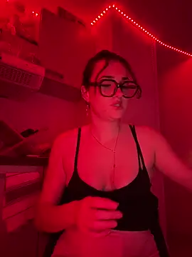 Claraaaaa06 online show from 04/02/26, 10:07