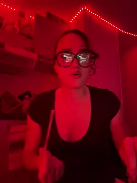 Claraaaaa06 online show from 04/08/26, 08:09