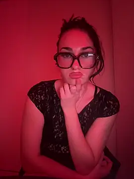 Claraaaaa06 online show from 04/14/26, 07:09