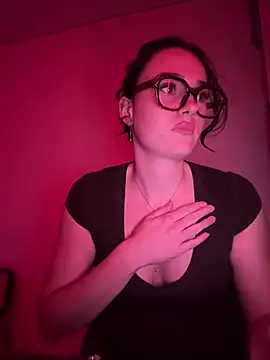 Claraaaaa06 online show from 04/19/26, 07:38