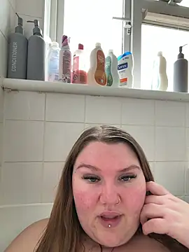 BeeMay22 online show from 03/10/26, 09:36