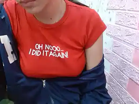 lolit cat online show from 04/21/26, 10:01