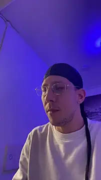 TitanNoir online show from 04/12/26, 10:26