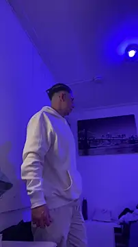 TitanNoir online show from 04/18/26, 10:43