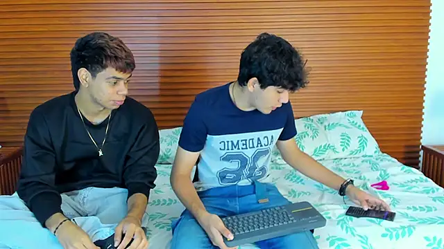 peakk twiinns online show from 03/21/26, 11:37