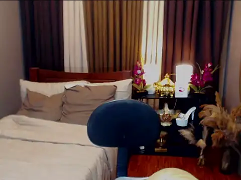 Snapshot of KieraLee chatting on 03/02/26, 07:32 KieraLee online show from 03/02/26, 07:32