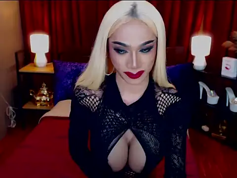 KieraLee online show from 04/08/26, 10:48