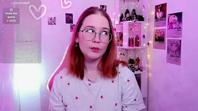 Anny Twelvetrees online show from 03/04/26, 08:31