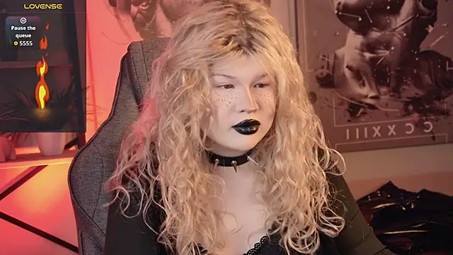 LilithNlsn online show from 03/26/26, 09:20