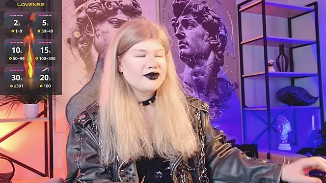 LilithNlsn online show from 04/03/26, 10:30