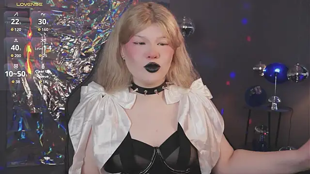 LilithNlsn online show from 04/16/26, 04:46