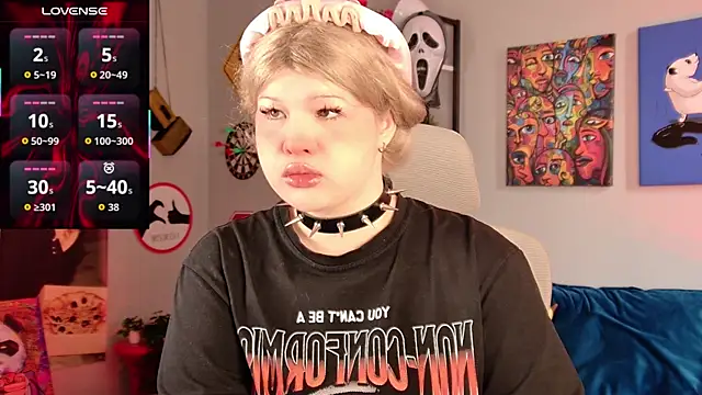 LilithNlsn online show from 06/09/26, 01:01