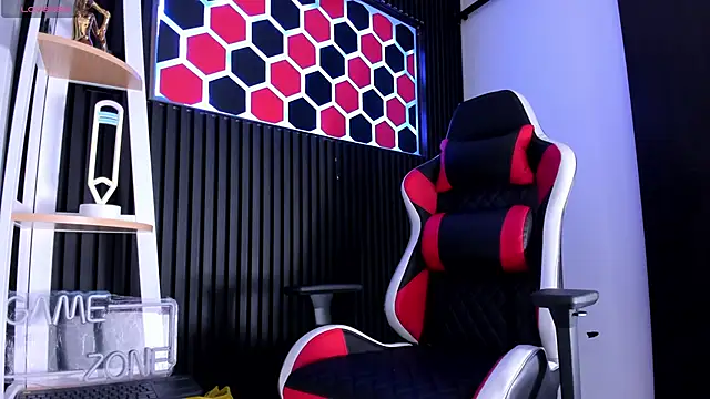 Max Hader  online show from 03/14/26, 03:01