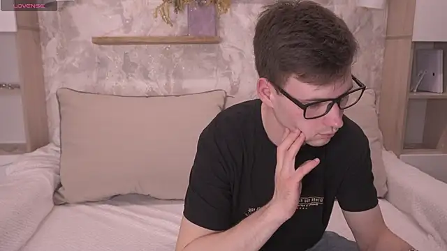 Magic Pasha online show from 04/03/26, 05:00