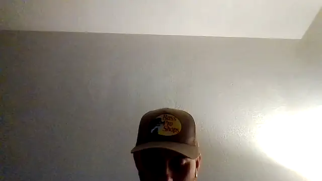 Snapshot of TallHungandCloudy69 chatting on 03/04/26, 01:39 TallHungandCloudy69 online show from 03/04/26, 01:39