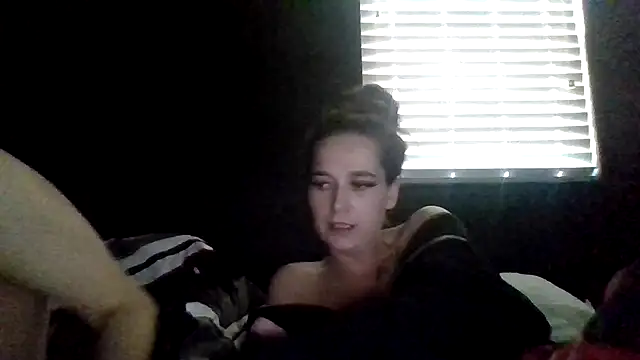 TallHungandCloudy69 online show from 05/18/26, 07:09
