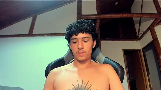 Snapshot of santi_young_twink chatting on 03/02/26, 11:28 santi young twink online show from 03/02/26, 11:28