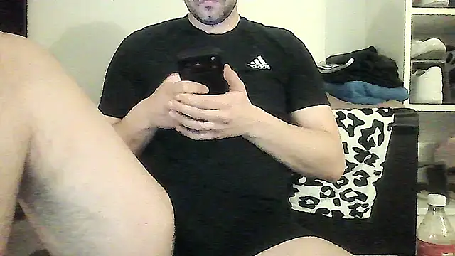 Snapshot of freklogas chatting on 04/10/26, 07:13 freklogas online show from 04/10/26, 07:13