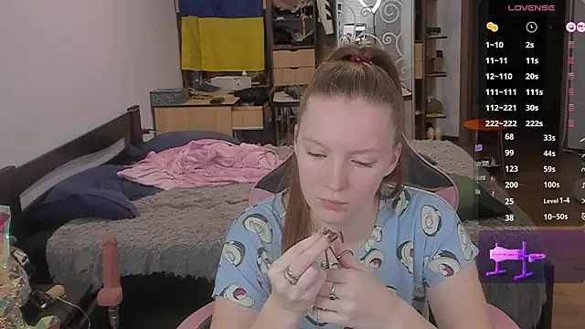 Mary Blu online show from 11/24/25, 08:58