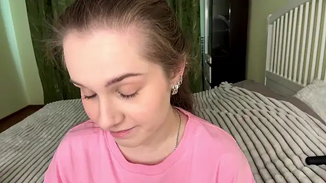 ElizabethHenderson online show from 03/31/26, 08:48