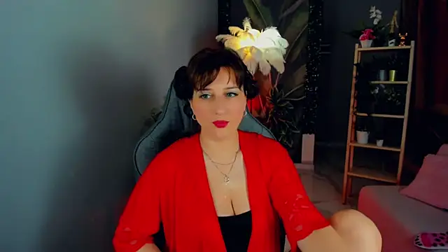 EmmaWheelers online show from 05/07/26, 03:28