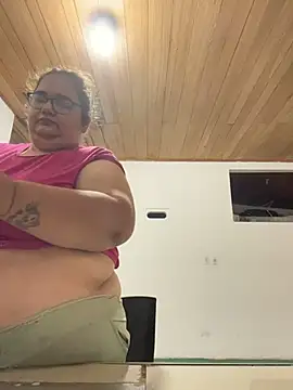 marianacooper12 online show from 03/24/26, 12:32