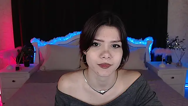 llittle-peachh online show from 03/13/26, 04:13