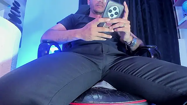 Snapshot of Nero_62 chatting on 03/02/26, 11:44 Nero 62 online show from 03/02/26, 11:44