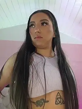 Emily Roussee online show from 04/01/26, 11:44