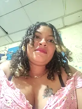 Elenmascarado1509 online show from 04/05/26, 02:31