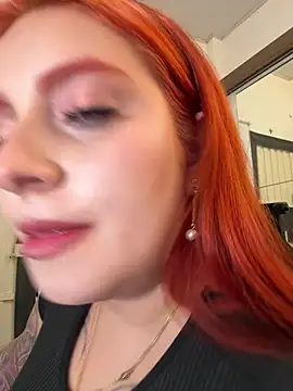 Emma Q0 online show from 04/03/26, 01:14