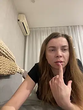 Luna2547 online show from 03/09/26, 08:46