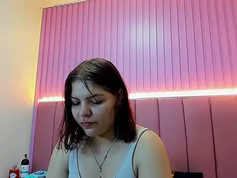 FreyaHL online show from 03/27/26, 04:18