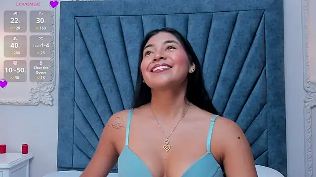 Leandra-Johnson online show from 04/08/26, 01:55