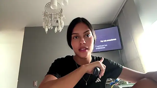 Snapshot of BrittneyBendler chatting on 03/04/26, 09:10 BrittneyBendler online show from 03/04/26, 09:10