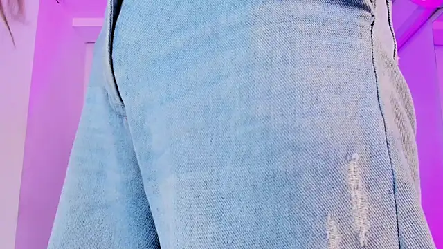 ashvalentine  online show from 04/09/26, 07:52