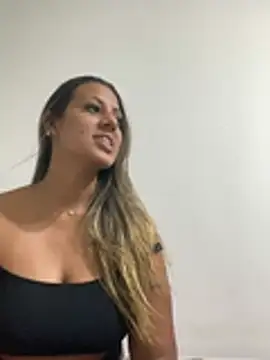 kifanyy online show from 04/05/26, 02:42