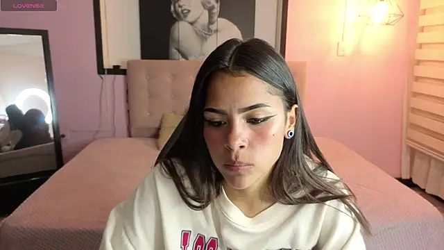  chloe 1 online show from 04/06/26, 07:59